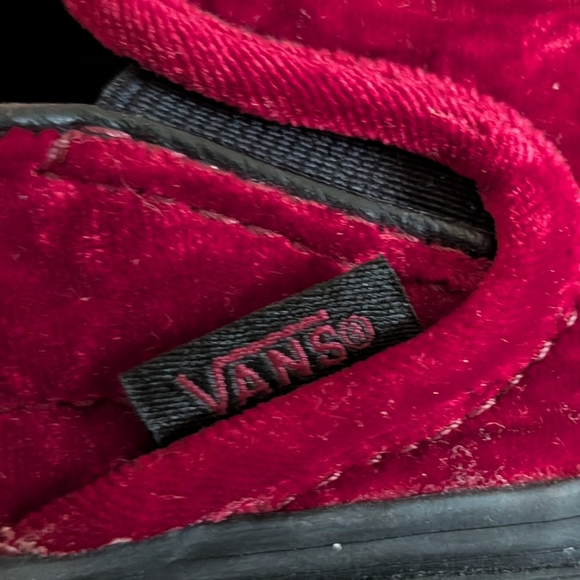 Vans Red Velvet Slip-On Shoes Unisex Men's 5.5 Women's 7 - Picture 3 of 9